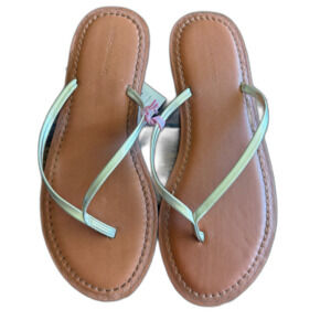 NWT Vineyard Vines Gold Thong Flip Flop Sandals Women's 9